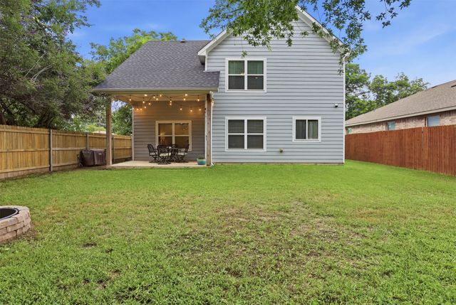 731 E Brown Street, Cleburne, TX 76031