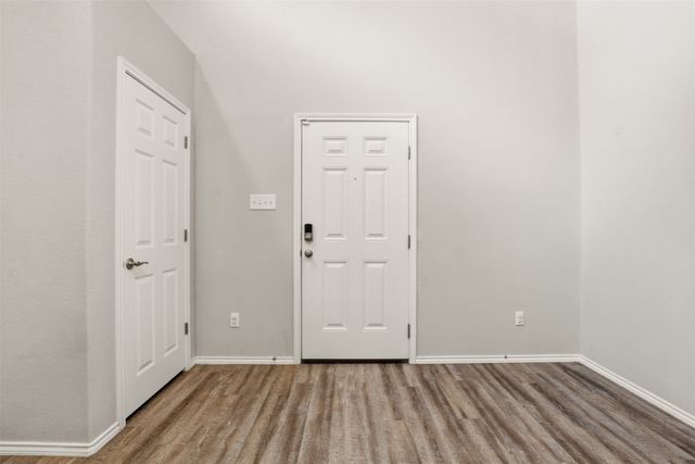 731 E Brown Street, Cleburne, TX 76031