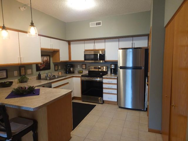 2665 Triple Crown Lane, Iowa City, IA 52240