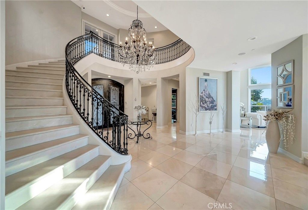 19225 Briarfield Way, Tarzana, CA 91356 — photo 5