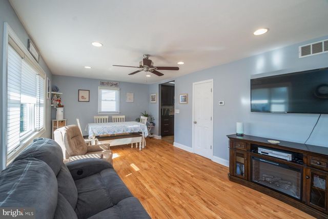 206 CHEDDINGTON RD, Linthicum Heights, MD 21090