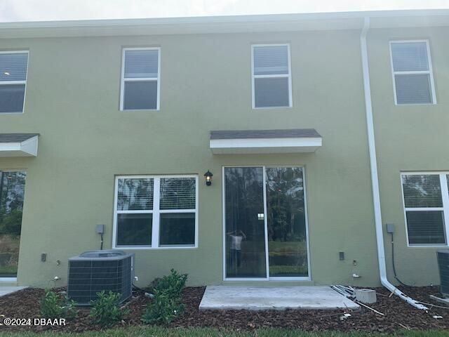 66 Bella Lago Circle, Port Orange, FL 32129