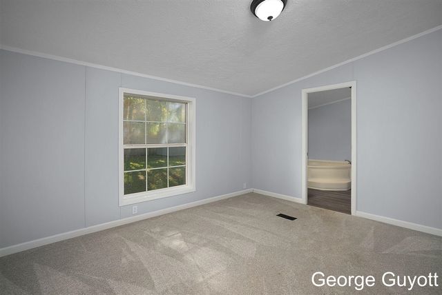 7146 Lakeview Avenue, South Haven, MI 49090