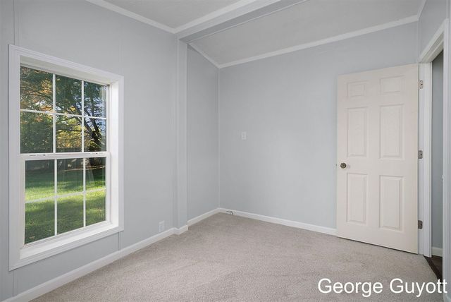 7146 Lakeview Avenue, South Haven, MI 49090