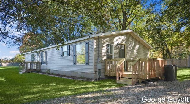 7146 Lakeview Avenue, South Haven, MI 49090