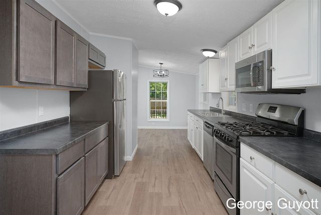 7146 Lakeview Avenue, South Haven, MI 49090