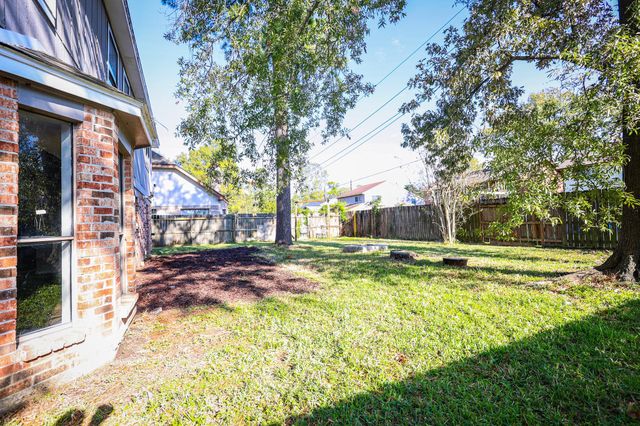 19614 Pine Cluster Lane, Humble, TX 77346