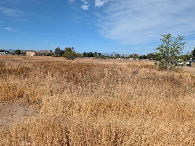 1112 Tradewinds Drive, Menifee, CA 92585