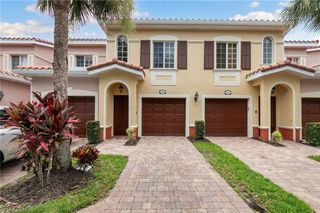 10009 Villagio Gardens LN 203, Estero, FL 33928