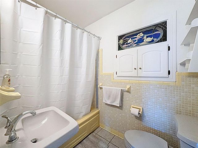 3213 56TH WAY N, St Petersburg, FL 33710