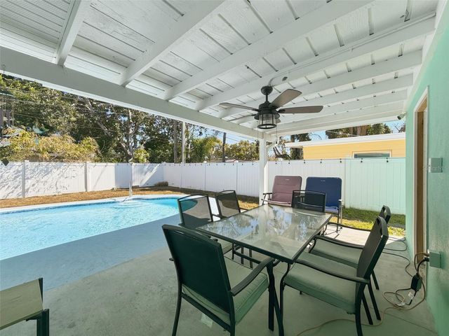 3213 56TH WAY N, St Petersburg, FL 33710