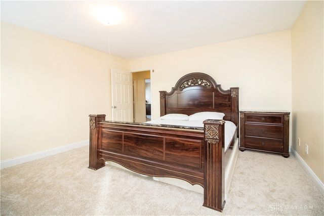 6978 Charlesgate Road, Dayton, OH 45424