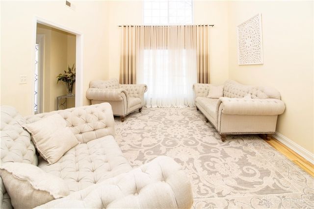 6978 Charlesgate Road, Dayton, OH 45424