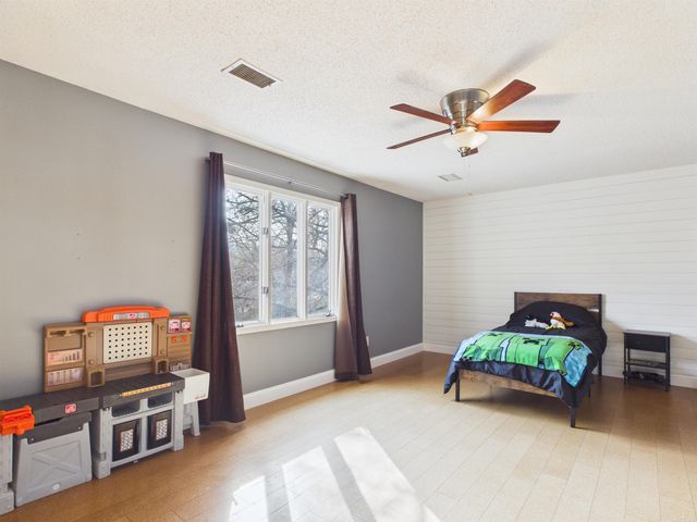 1006 W Sherman Avenue, Harrison, AR 72601