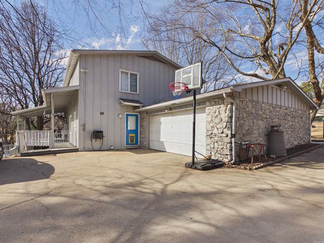 1006 W Sherman Avenue, Harrison, AR 72601