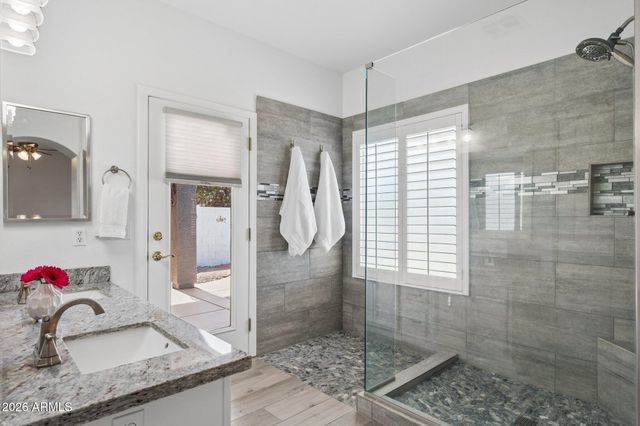 903 W TREMAINE Avenue, Gilbert, AZ 85233