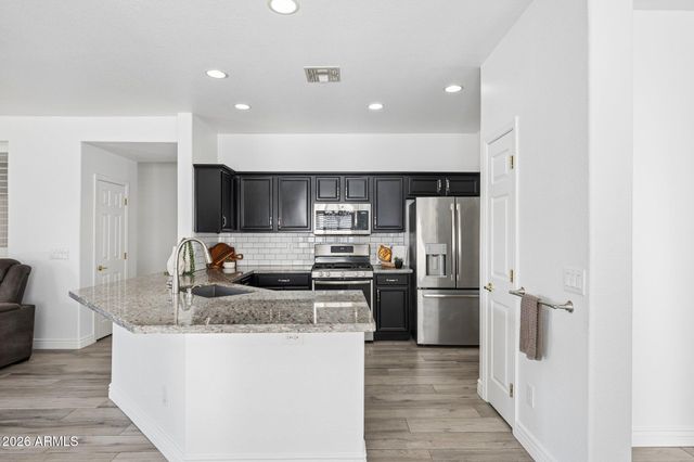 903 W TREMAINE Avenue, Gilbert, AZ 85233