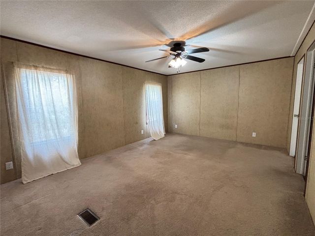 111 LITTLE ORANGE LAKE DRIVE, Hawthorne, FL 32640