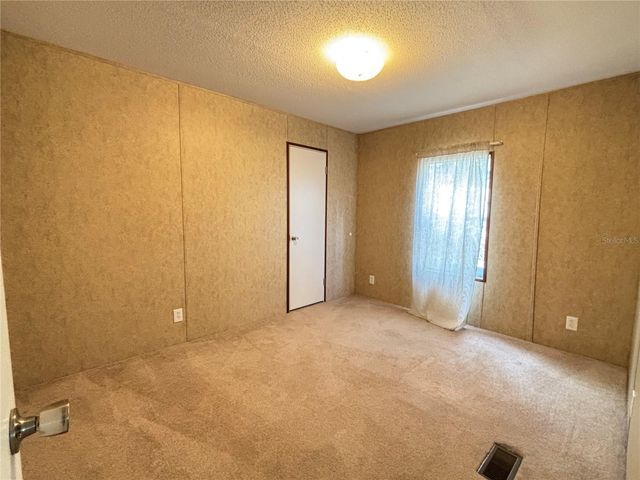 111 LITTLE ORANGE LAKE DRIVE, Hawthorne, FL 32640