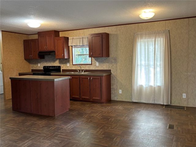 111 LITTLE ORANGE LAKE DRIVE, Hawthorne, FL 32640