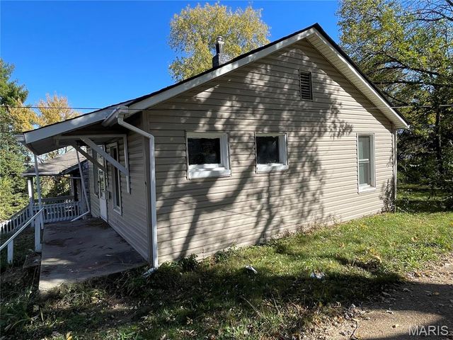5466 Janet Avenue, Jennings, MO 63136