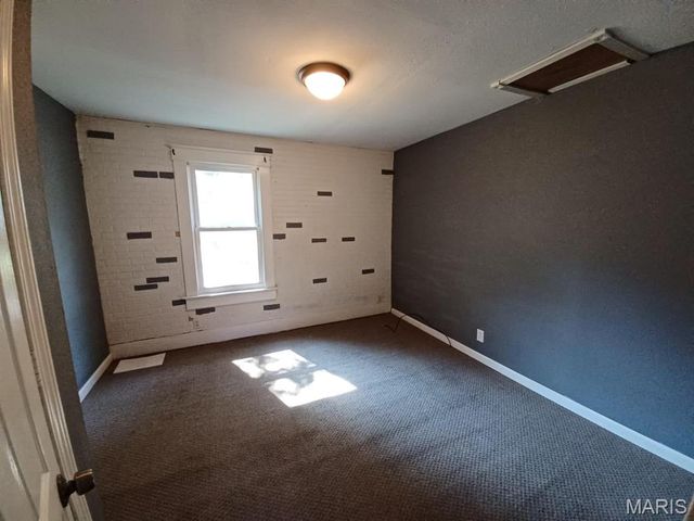 5466 Janet Avenue, Jennings, MO 63136