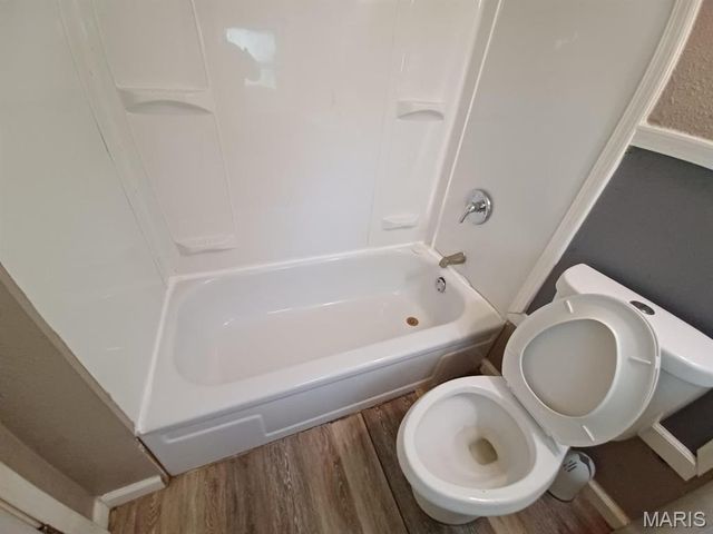 5466 Janet Avenue, Jennings, MO 63136