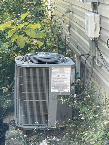 5466 Janet Avenue, Jennings, MO 63136