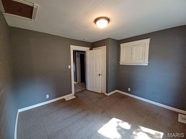 5466 Janet Avenue, Jennings, MO 63136