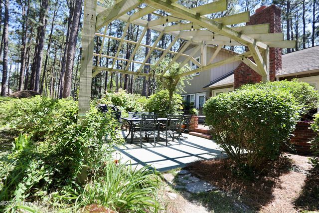 335 Swoope Drive, Southern Pines, NC 28387