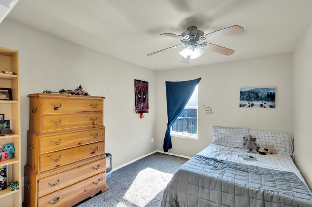 131 Logan Lane, Waxahachie, TX 75165