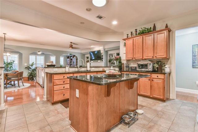 6417 Hickory Springs Circle, Hoschton, GA 30548