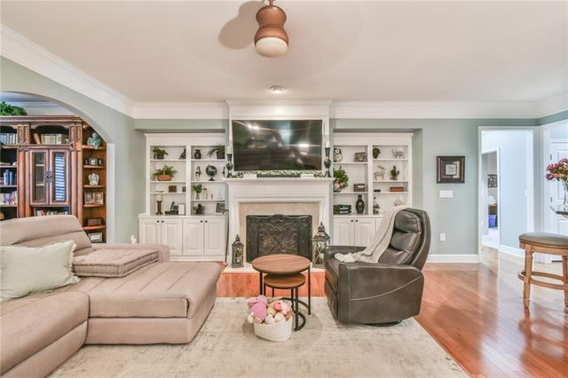 6417 Hickory Springs Circle, Hoschton, GA 30548