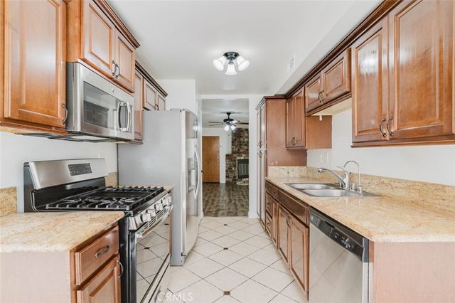 13825 Beaver Street 32, Sylmar, CA 91342