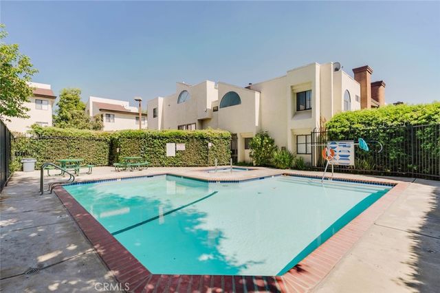 13825 Beaver Street 32, Sylmar, CA 91342