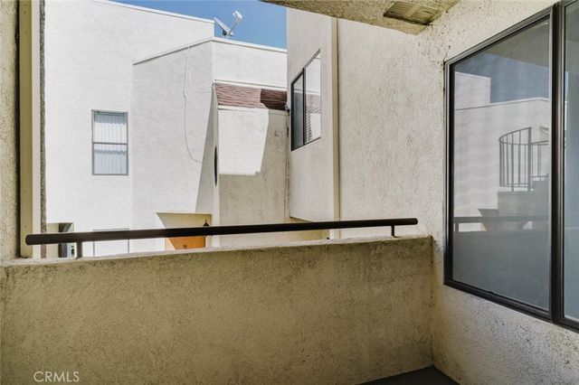 13825 Beaver Street 32, Sylmar, CA 91342