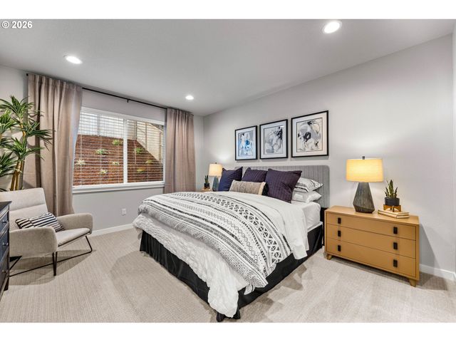 10571 Se HERITAGE Rd, Happy Valley, OR 97086