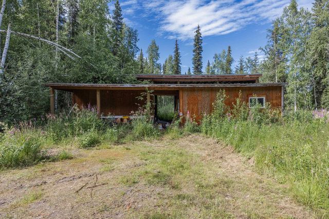 2011 PORTER AVENUE, North Pole, AK 99705