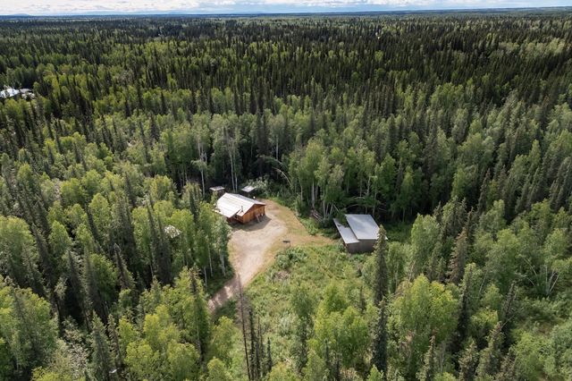 2011 PORTER AVENUE, North Pole, AK 99705