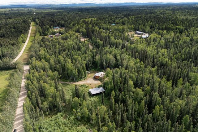 2011 PORTER AVENUE, North Pole, AK 99705