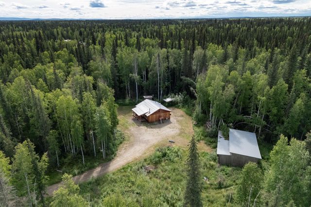 2011 PORTER AVENUE, North Pole, AK 99705