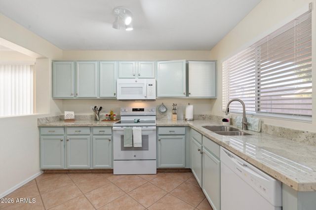 8640 E CAROL Avenue, Mesa, AZ 85208
