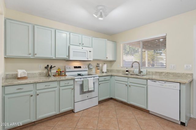8640 E CAROL Avenue, Mesa, AZ 85208