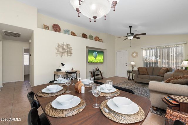 8640 E CAROL Avenue, Mesa, AZ 85208