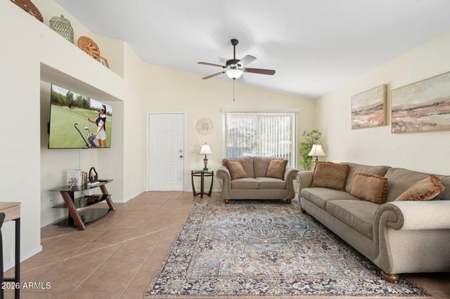 8640 E CAROL Avenue, Mesa, AZ 85208