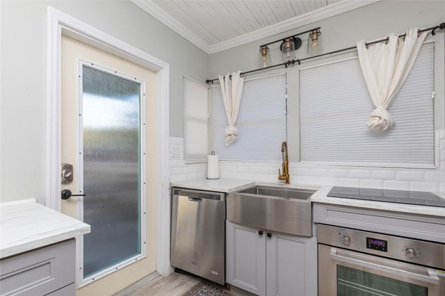 232 Seminole Avenue, Fort Lauderdale, FL 33312