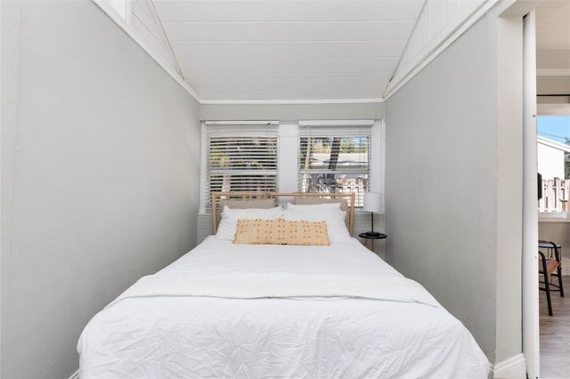 232 Seminole Avenue, Fort Lauderdale, FL 33312