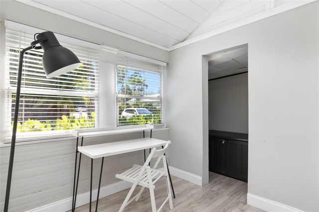 232 Seminole Avenue, Fort Lauderdale, FL 33312