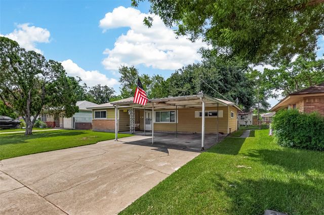 12306 Palmbeach Street, Houston, TX 77034