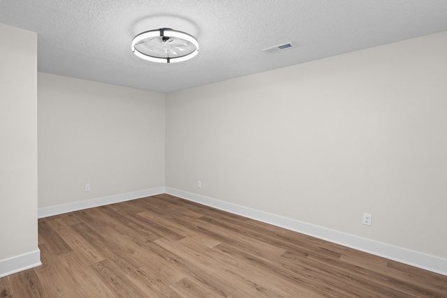 392 33rd Avenue Court, East Moline, IL 61244